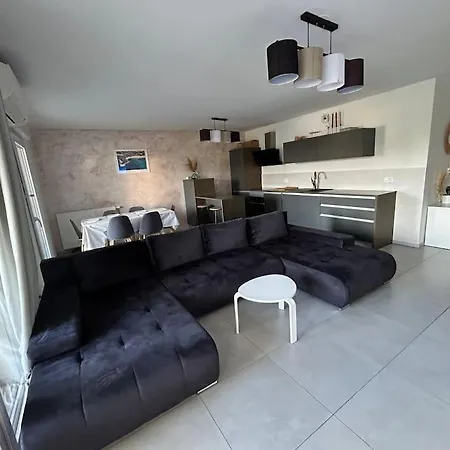 Apartment Rocade